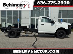 2025 Ram 3500 Chassis Cab 3500 TRADESMAN CHASSIS REGULAR CAB 4X4 84' CA Pickup