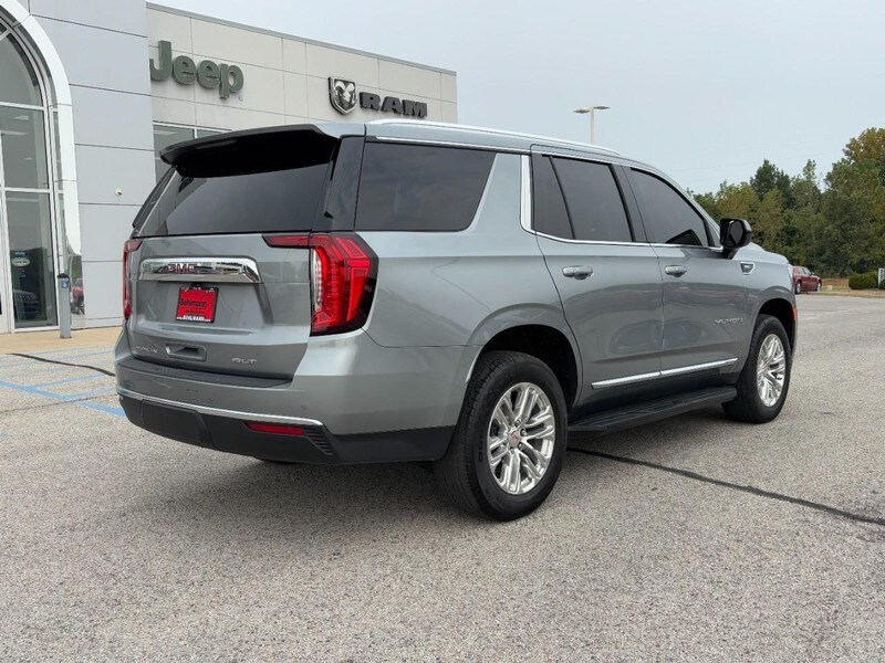 2024 Gmc Yukon SLT photo 3