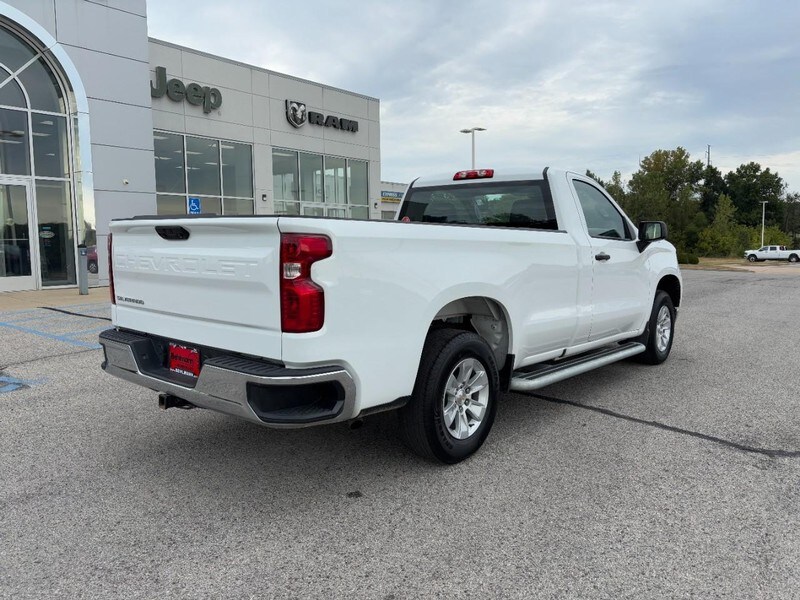 2024 Chevrolet Silverado 1500 Work Truck photo 3