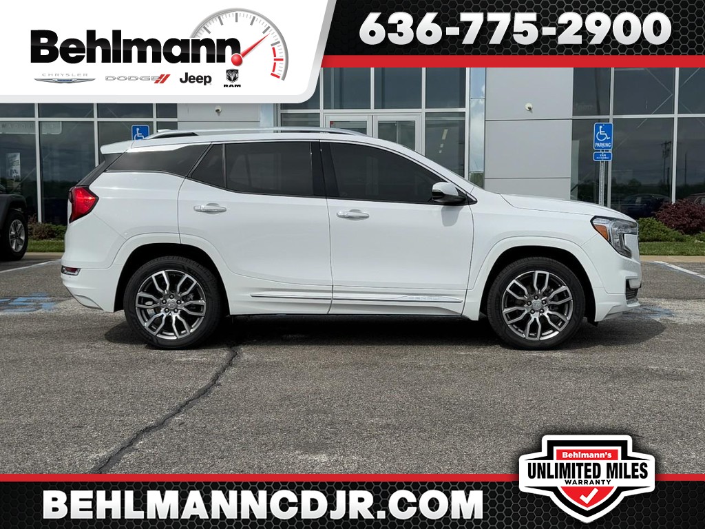 2023 GMC Terrain Denali AWD's photo