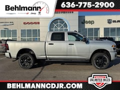 2026 Ram 2500 BLACK EXPRESS CREW CAB 4X4 6'4 BOX Pickup