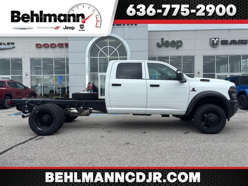 2025 Ram 5500 Chassis Cab 5500 TRADESMAN CHASSIS CREW CAB 4X4 60' CA