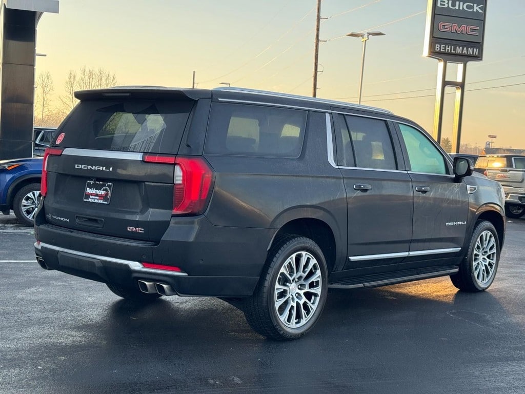 Used 2025 GMC Yukon XL Denali SUV