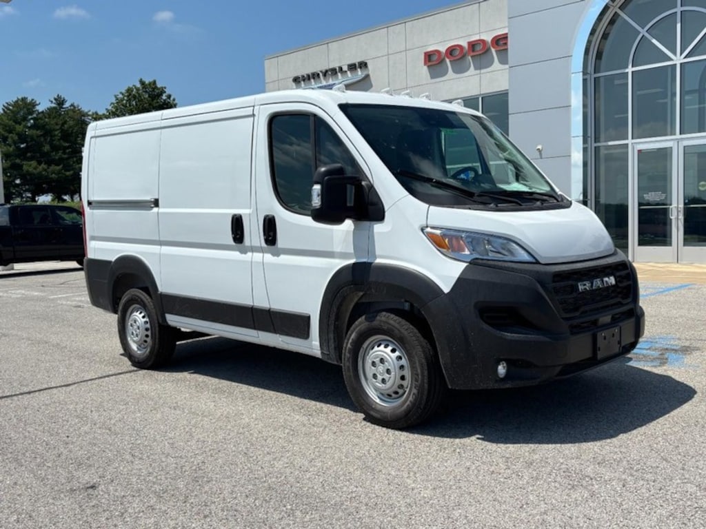 New 2025 Ram ProMaster PROMASTER 1500 TRADESMAN CARGO VAN LOW ROOF 118' W Cargo Van