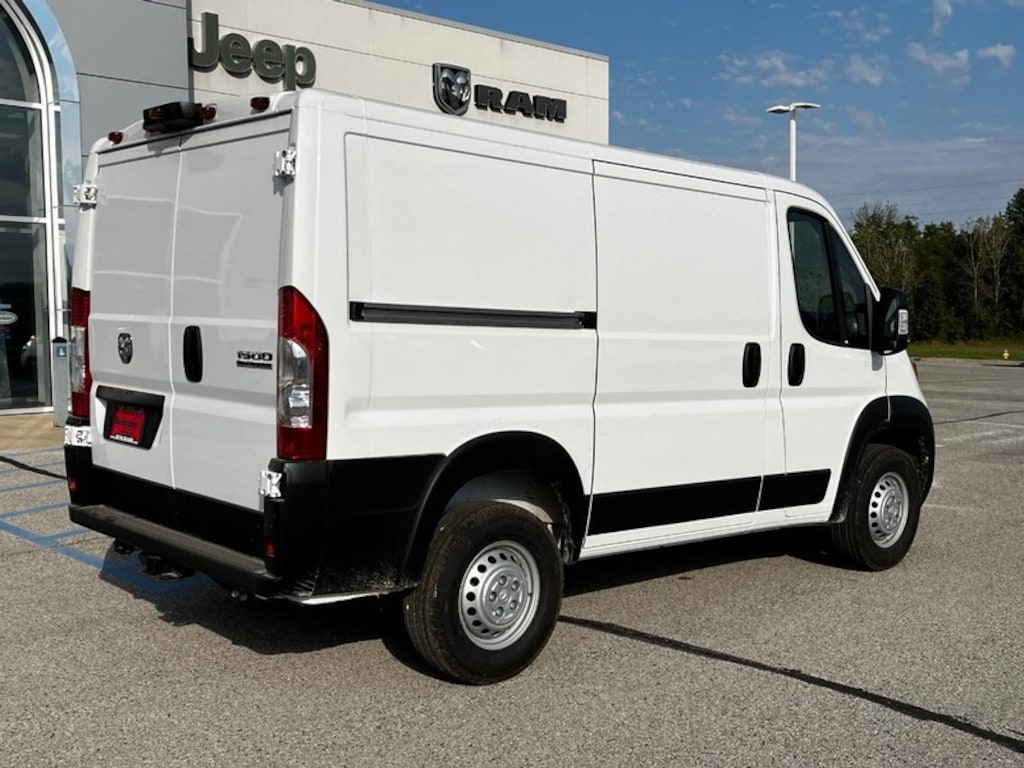New 2025 Ram ProMaster PROMASTER 1500 TRADESMAN CARGO VAN LOW ROOF 118' W Cargo Van