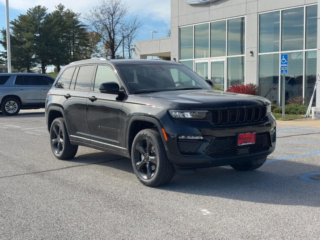 New 2025 Jeep Grand Cherokee LIMITED 4X4 Sport Utility