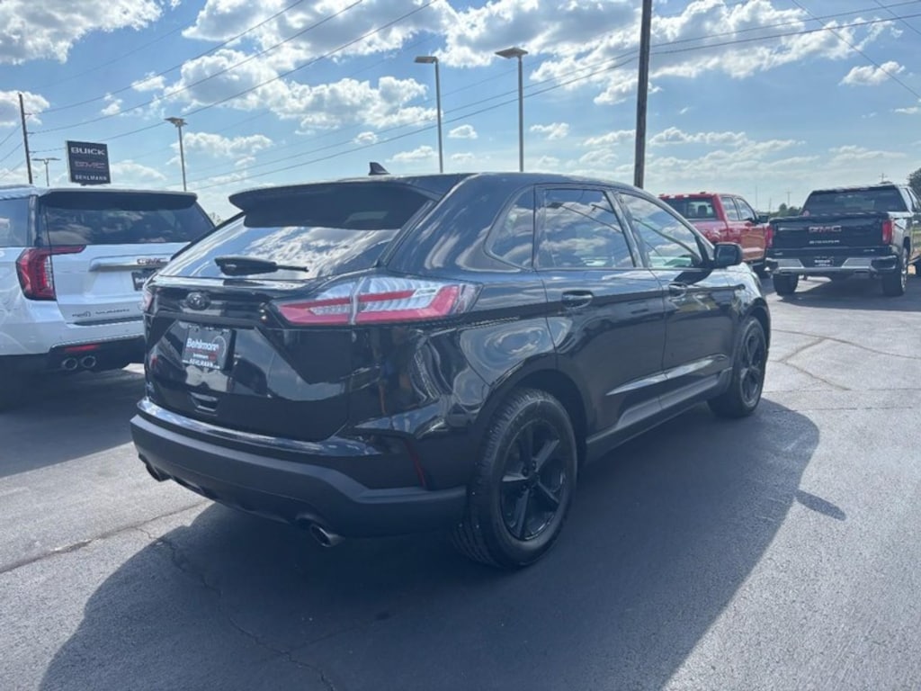 Used 2020 Ford Edge SE SUV