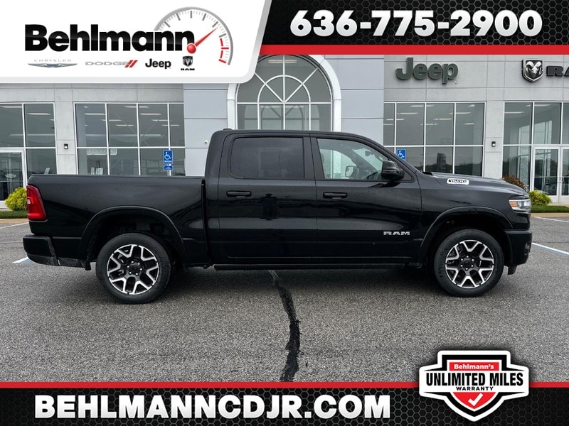 2025 Ram 1500 LARAMIE CREW CAB 4X4 5'7 BOX