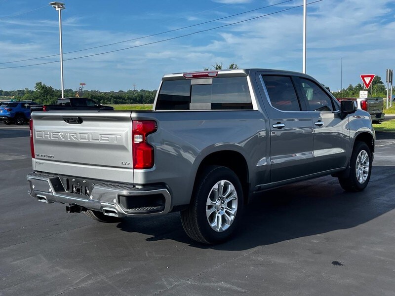 2023 Chevrolet Silverado 1500 LTZ photo 2