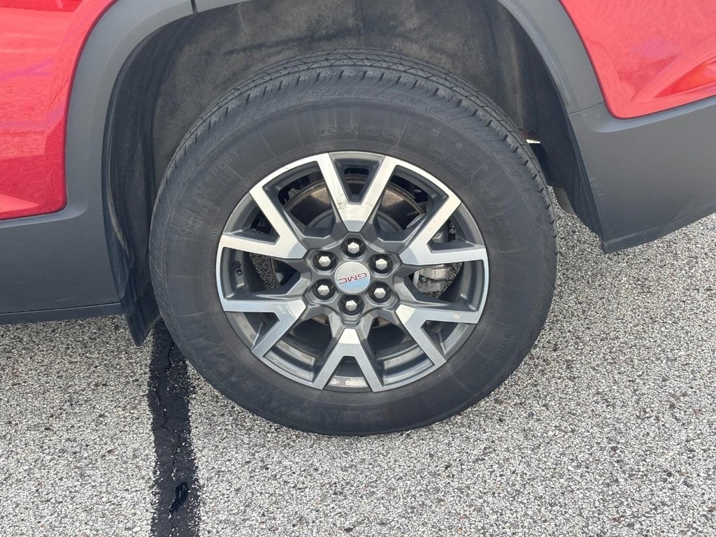 2023 GMC Acadia SLE - Photo 10