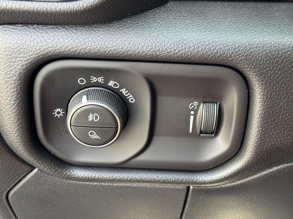 2026 RAM 2500 Tradesman - Photo 13