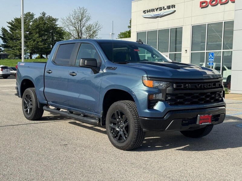 Used 2024 Chevrolet Silverado 1500 Custom with VIN 3GCPDCEK5RG302522 for sale in Troy, MO