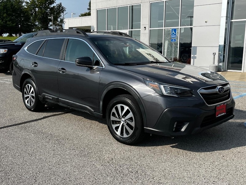 Used 2020 Subaru Outback Premium with VIN 4S4BTAEC3L3120642 for sale in Troy, MO