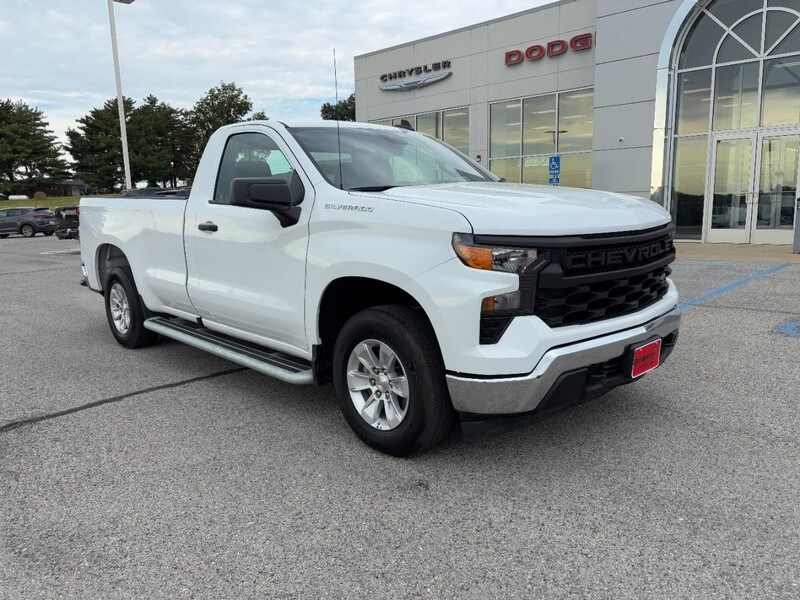 2024 Chevrolet Silverado 1500 Work Truck photo 2