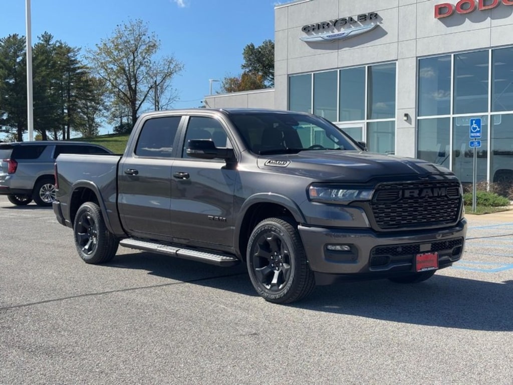 New 2026 Ram 1500 BIG HORN CREW CAB 4X4 5'7 BOX Pickup