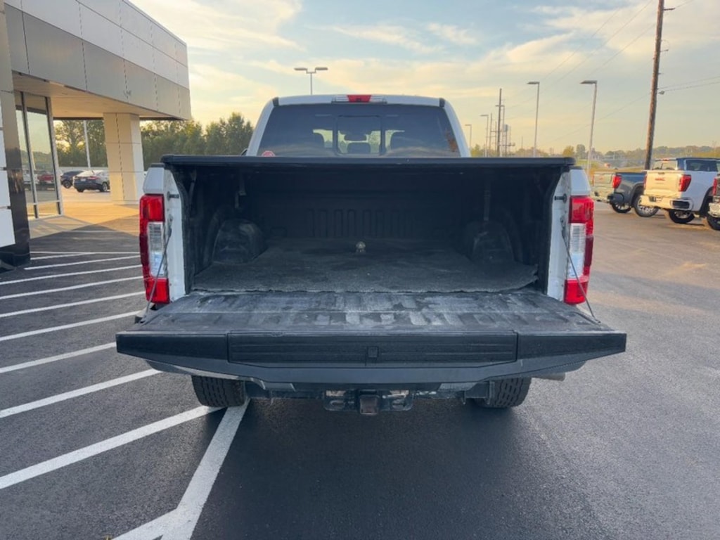 Used 2017 Ford F-250  Truck Crew Cab