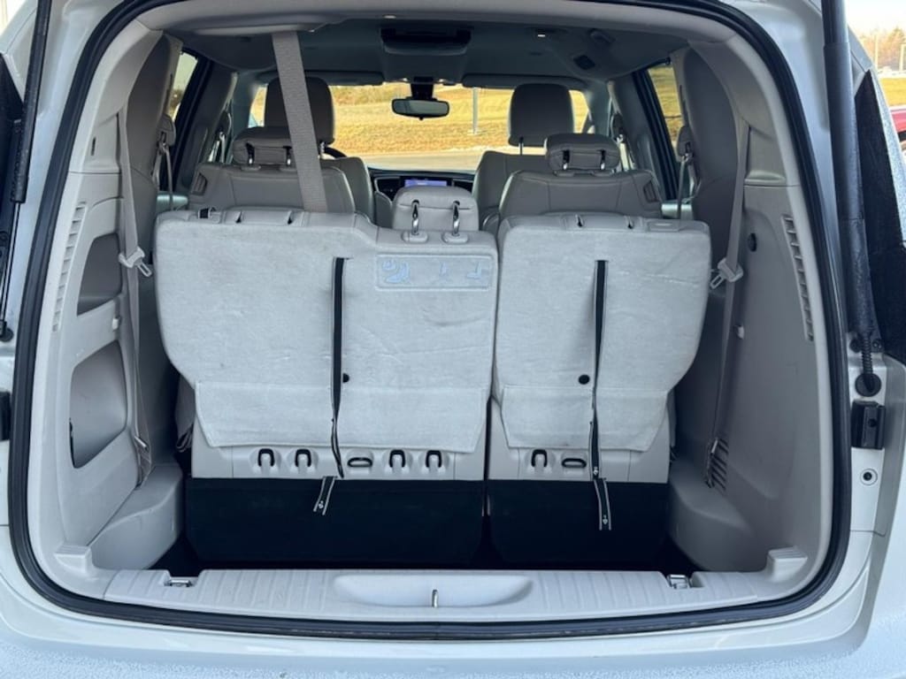 Used 2017 Chrysler Pacifica Touring-L Van