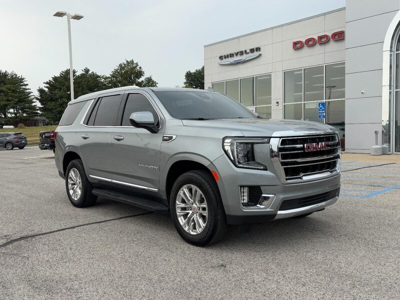 2024 Gmc Yukon SLT photo 2