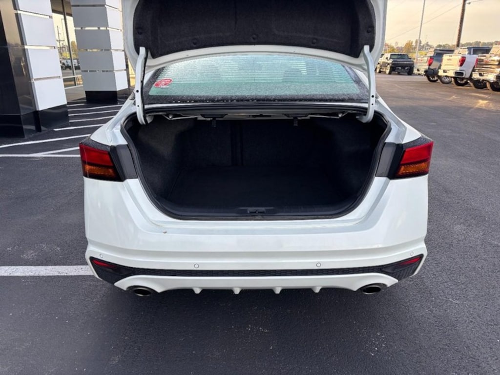 Used 2020 Nissan Altima 2.5 SL Sedan