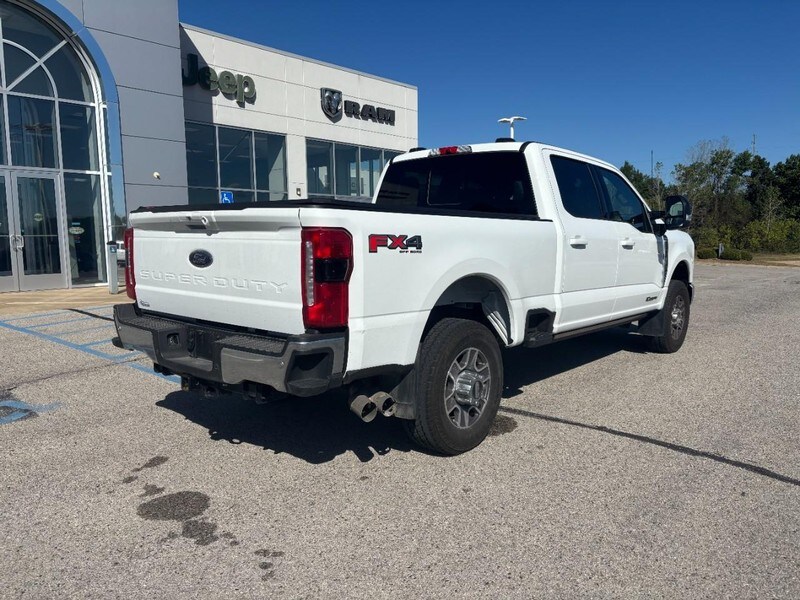 2024 Ford F-350 Lariat photo 3
