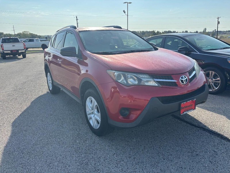 2013 Toyota RAV4 LE photo 2