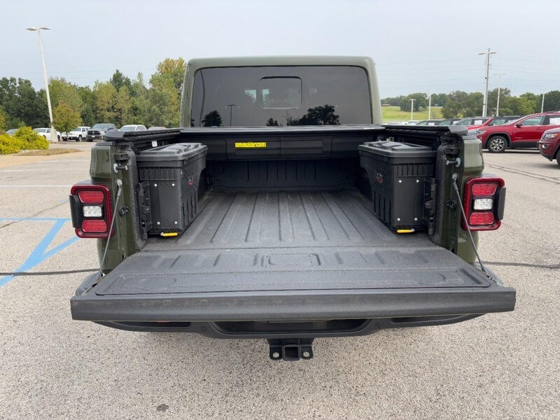 2023 Jeep Gladiator Mojave photo 2