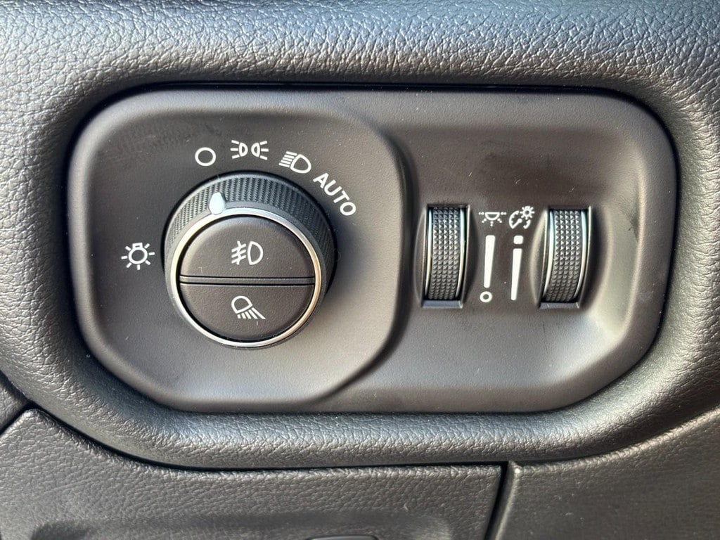 2026 RAM 1500 Laramie - Photo 14