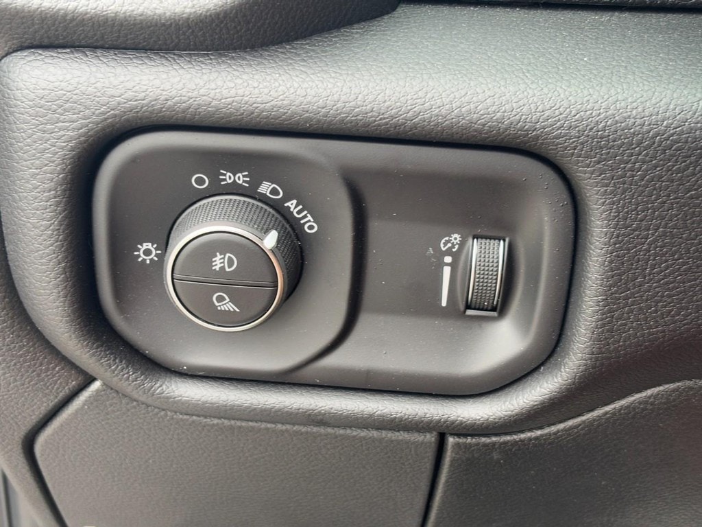 2026 RAM 2500 Big Horn - Photo 13