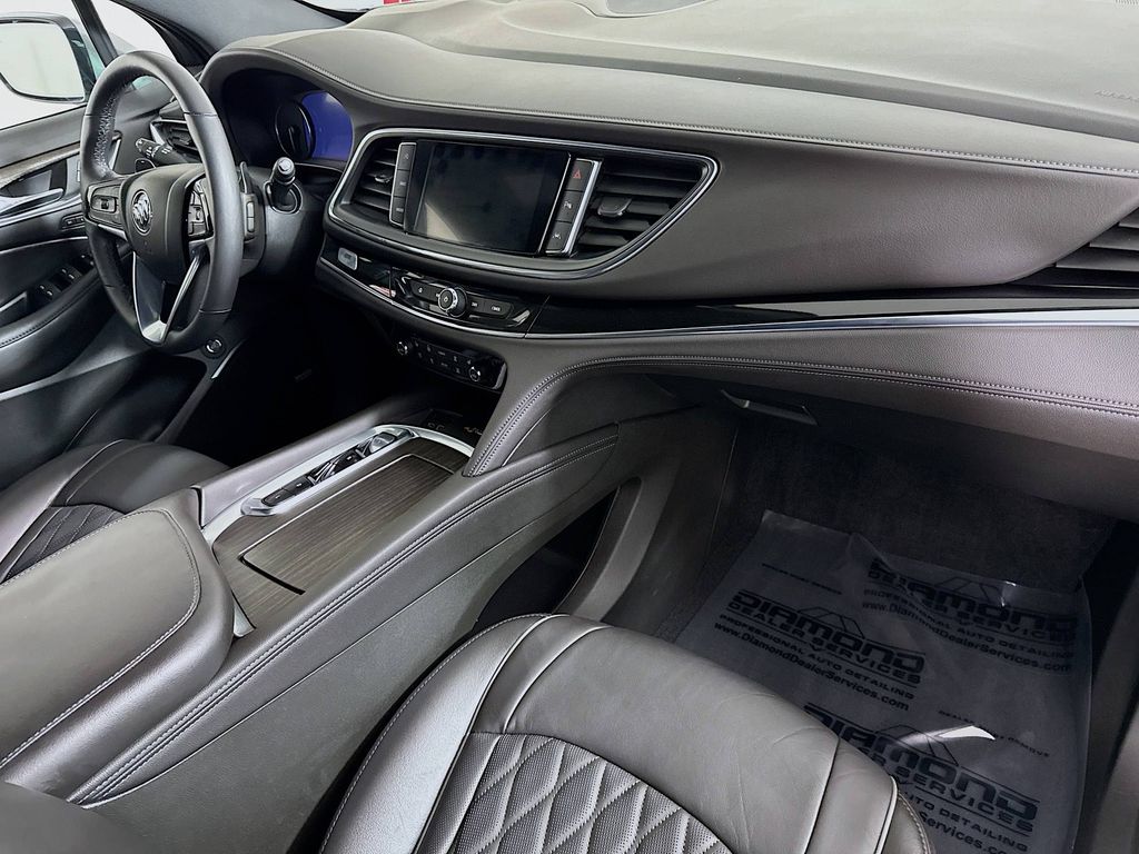 2024 Buick Enclave Avenir - Photo 35