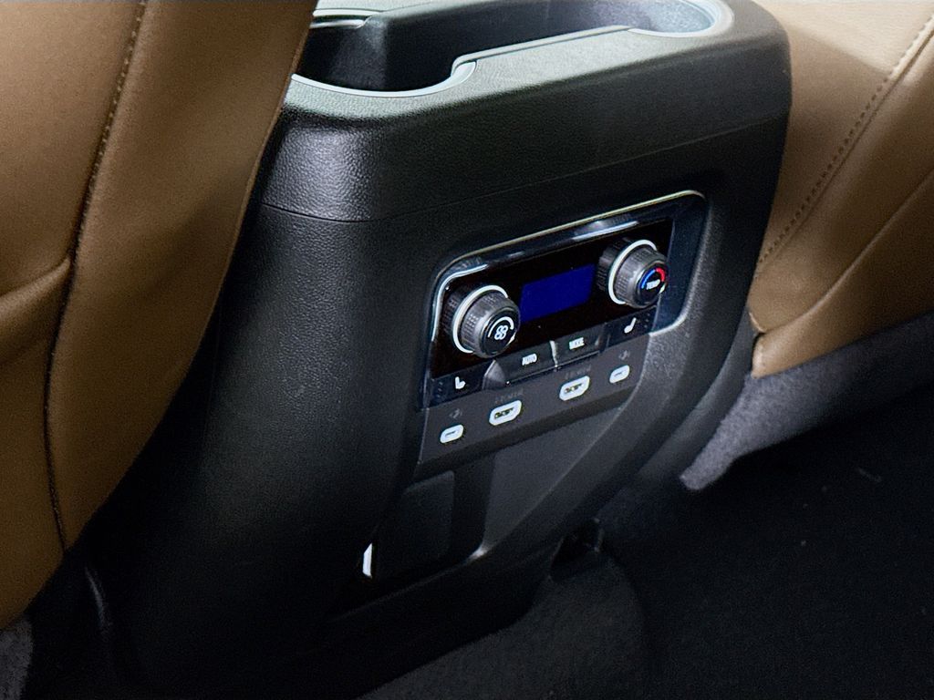 2024 Chevrolet Suburban High Country - Photo 30