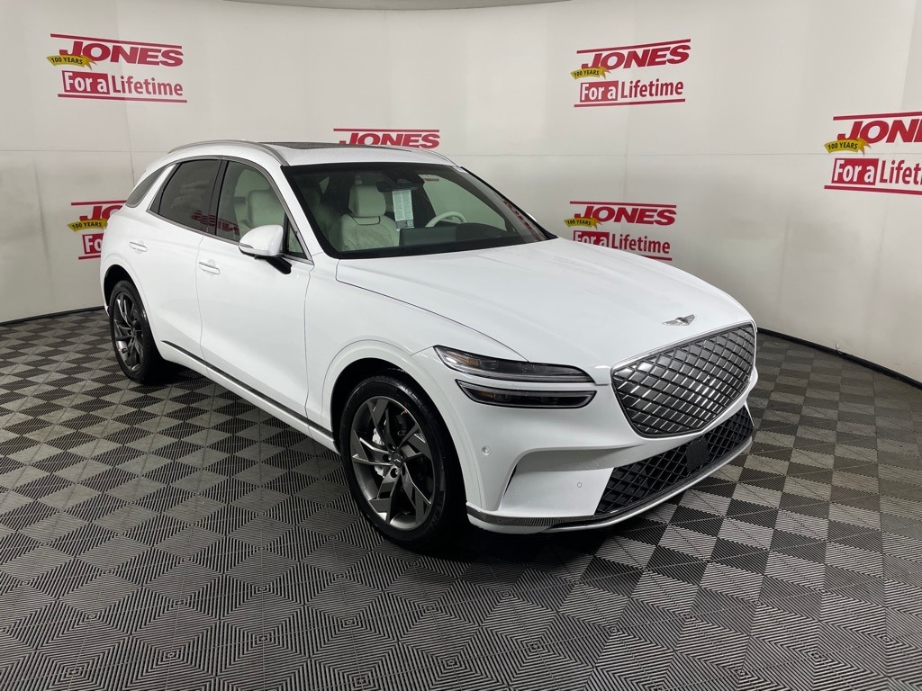 2025 GENESIS GV70 Advanced's photo
