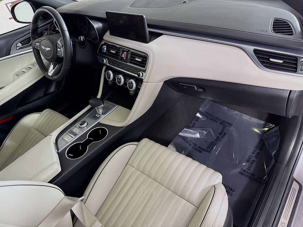 2023 GENESIS G70 Standard - Photo 32