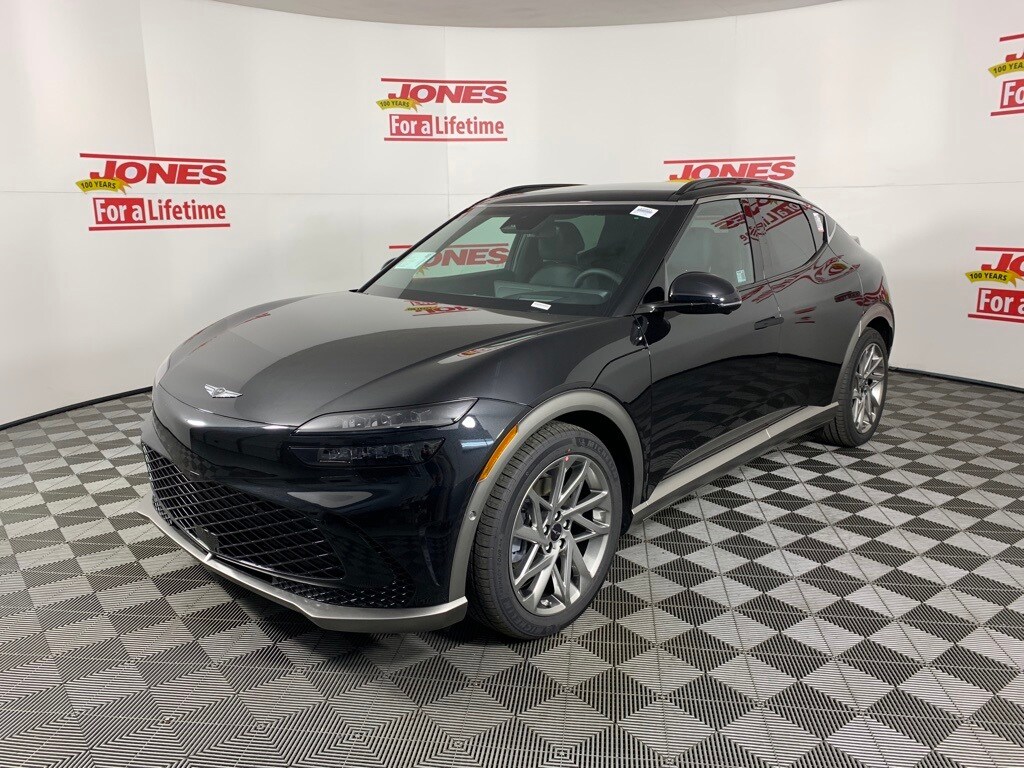 2024 Genesis GV60 AWD Advanced photo 2