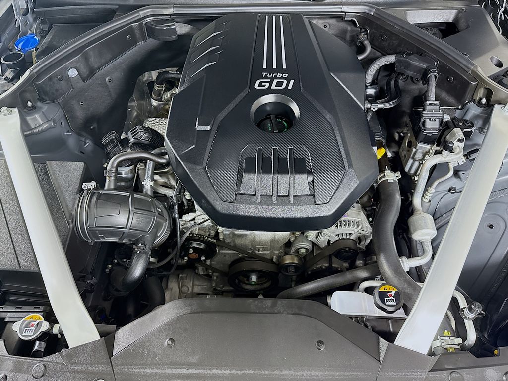 2023 GENESIS G70 Standard - Photo 34