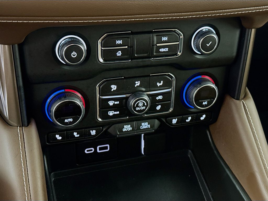 2024 Chevrolet Suburban High Country - Photo 8