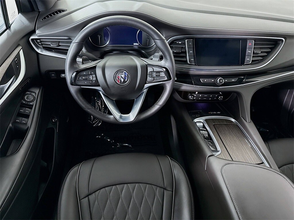 2024 Buick Enclave Avenir photo 3