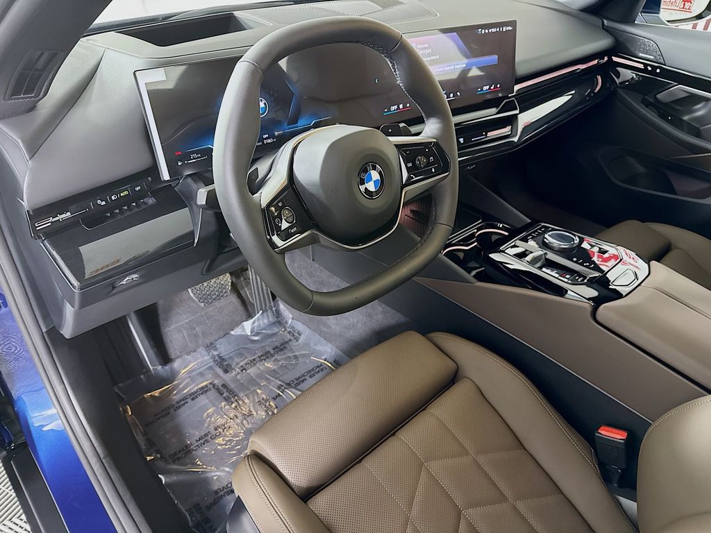 2026 BMW 5 Series 530i - Photo 18