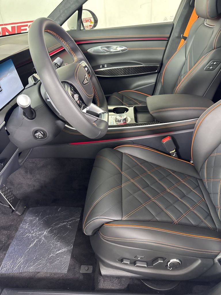 2026 GENESIS GV70 Sport Prestige - Photo 17