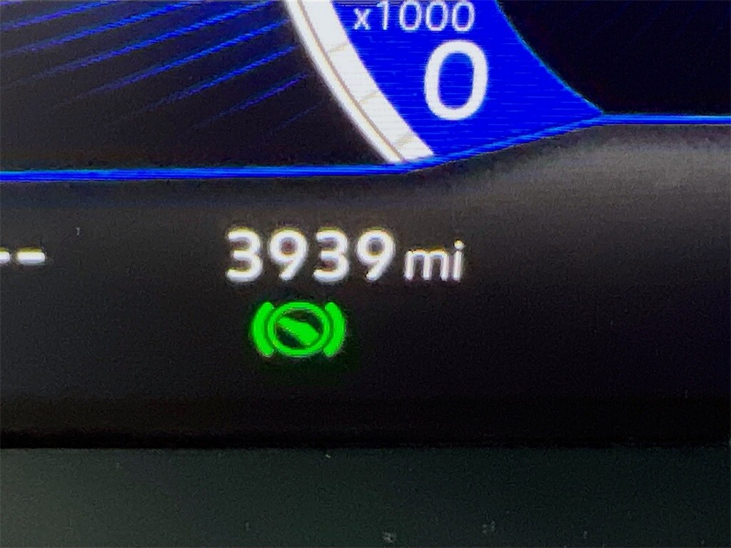 2024 Volkswagen Taos SE photo 3