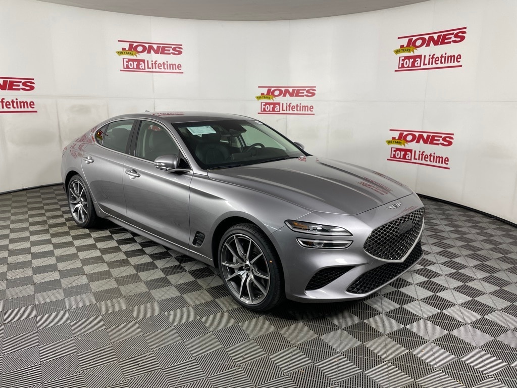 2026 GENESIS G70 Standard's photo