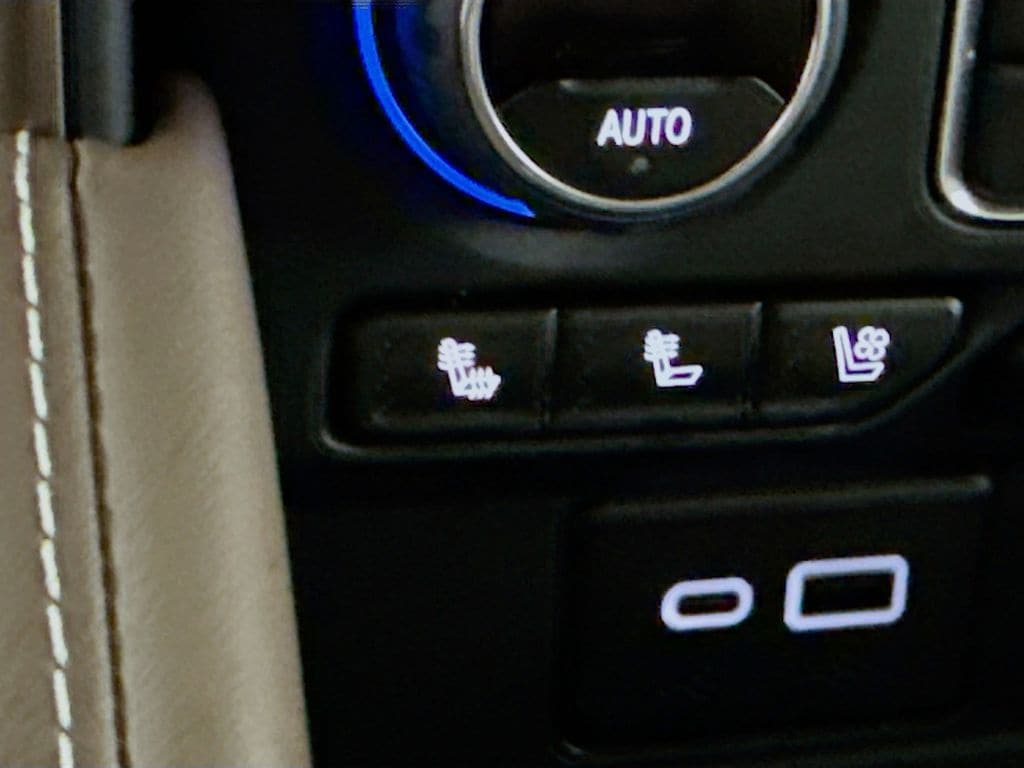 2024 Chevrolet Suburban High Country - Photo 12