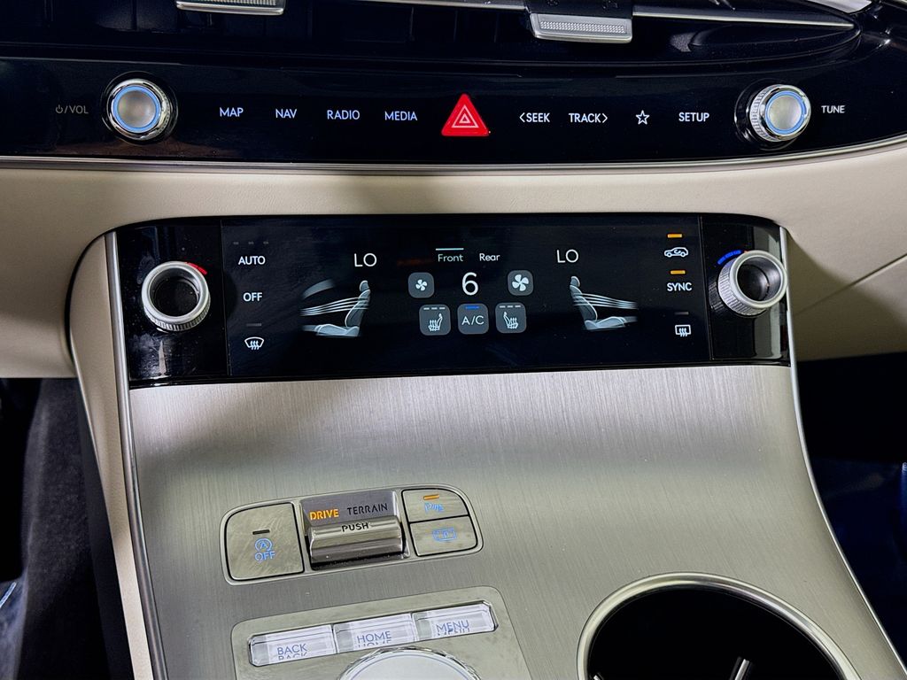 2026 GENESIS GV70 Select - Photo 10