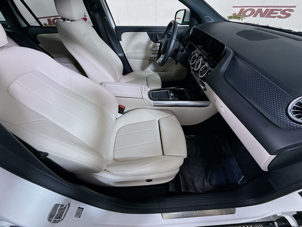 2025 Mercedes-Benz GLA GLA250 - Photo 29