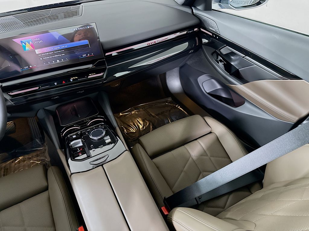 2026 BMW 5 Series 530i - Photo 26