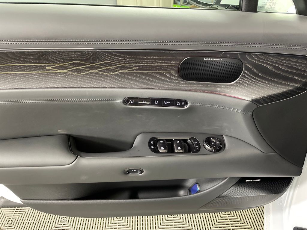 2026 GENESIS G90 Prestige Black - Photo 18