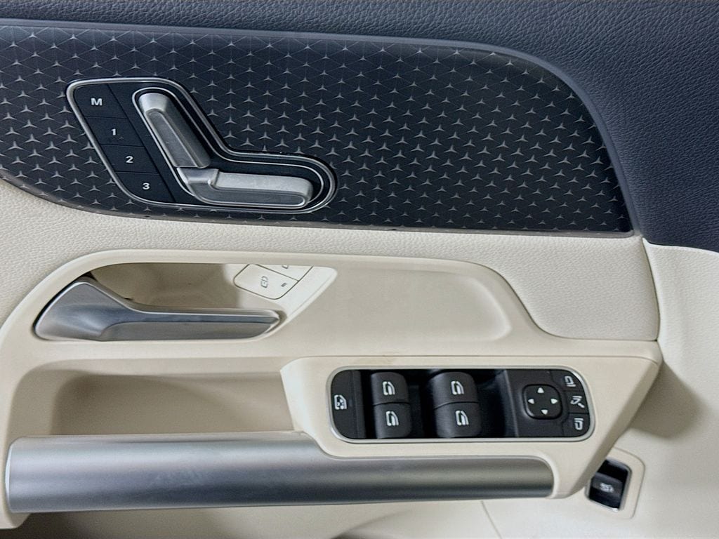 2025 Mercedes-Benz GLA GLA250 - Photo 21