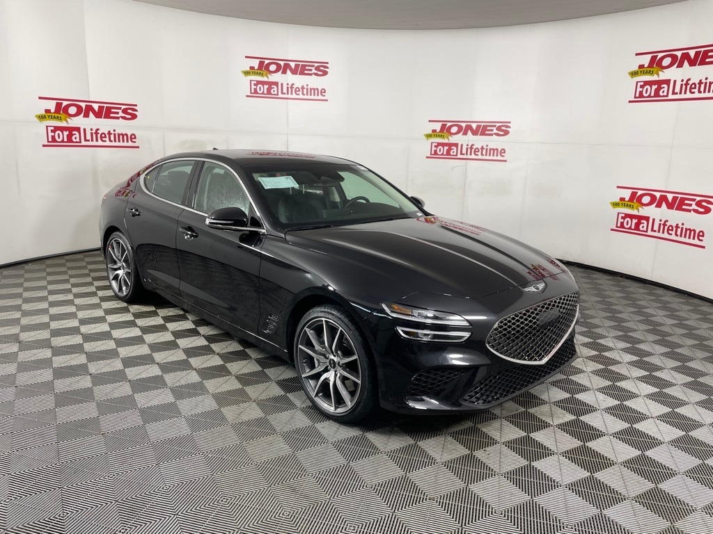 2026 GENESIS G70 Standard's photo