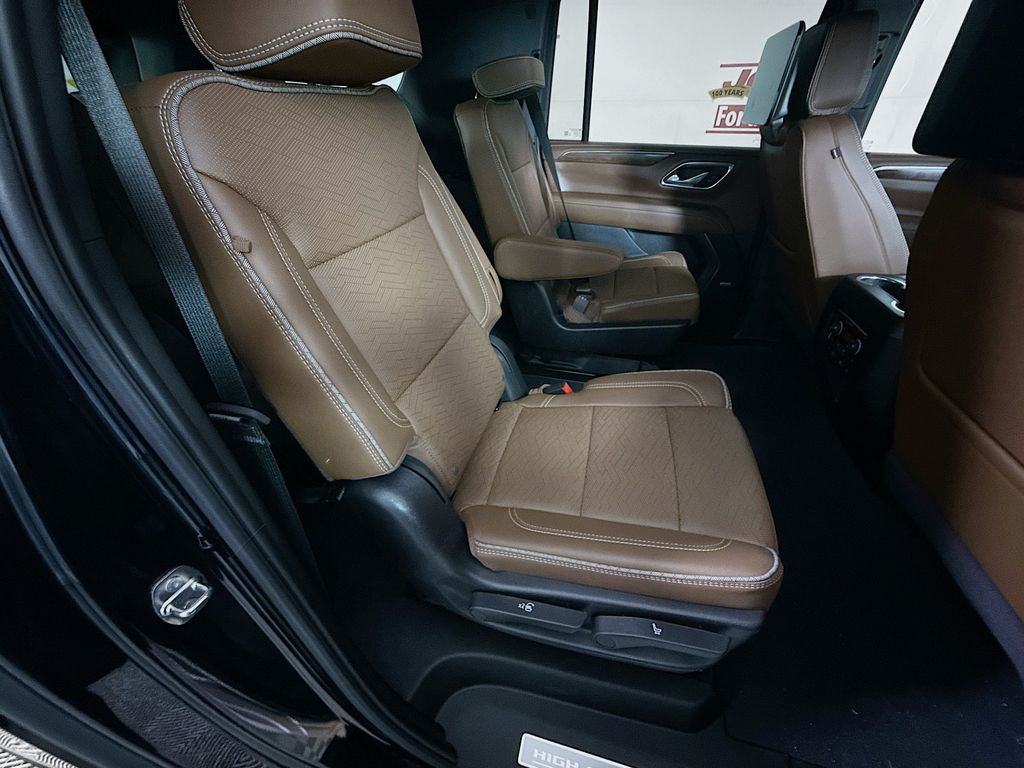2024 Chevrolet Suburban High Country - Photo 34