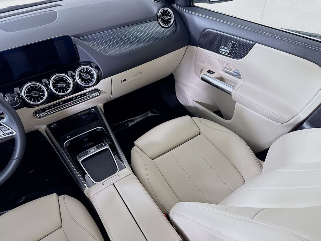 2025 Mercedes-Benz GLA GLA250 - Photo 24