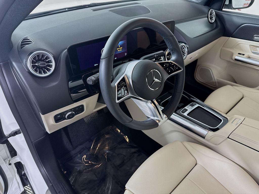 2025 Mercedes-Benz GLA GLA250 - Photo 16